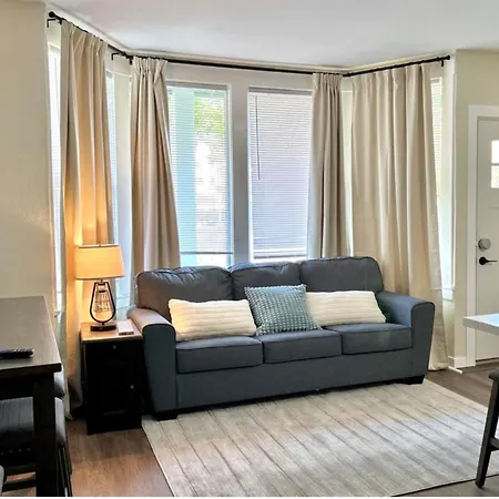 Dt Stylish & Newly Renovated Home 2Bdrm Kq Beds Sea Tac 6 Miles Renton Exterior photo