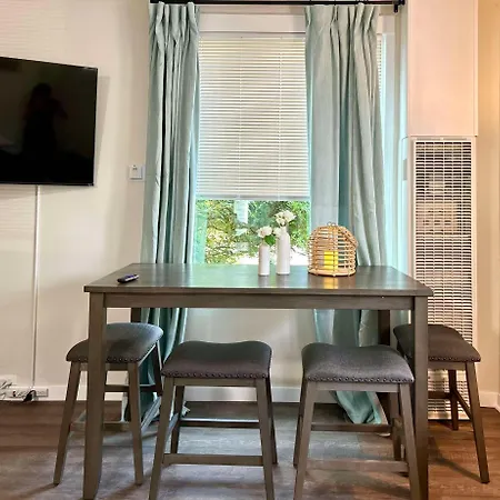 Dt Stylish & Newly Renovated Home 2Bdrm Kq Beds Sea Tac 6 Miles Renton Exterior photo